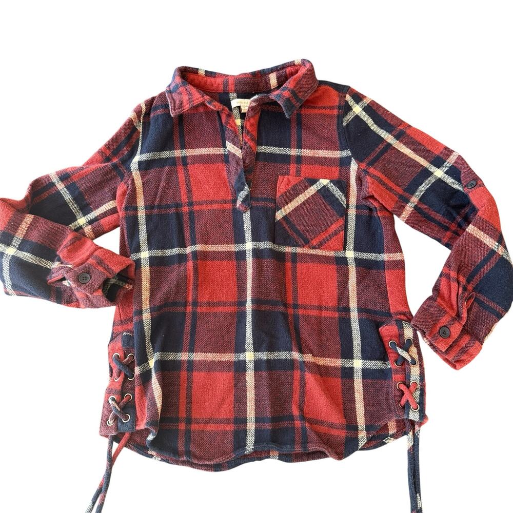 Skies are Blue Women's maroon/navy blue plaid, split neck, collared, thick, S